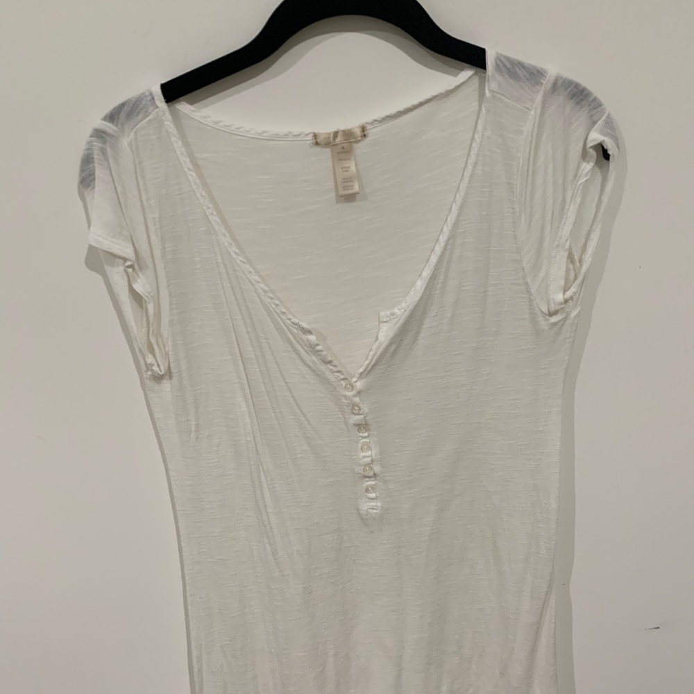 White Basic Tee - Picture 1 of 3